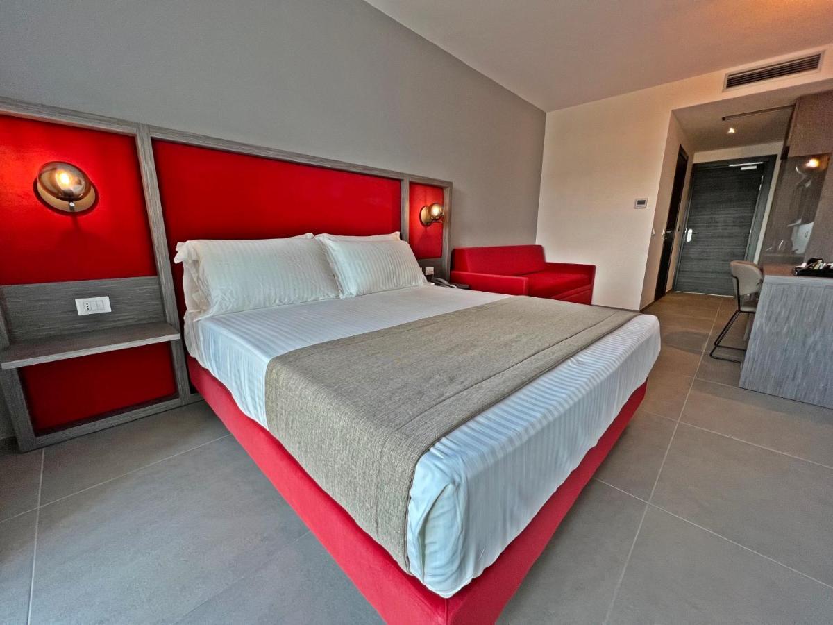 Resort La Battigia Beach & Spa 阿尔卡莫马里纳 外观 照片