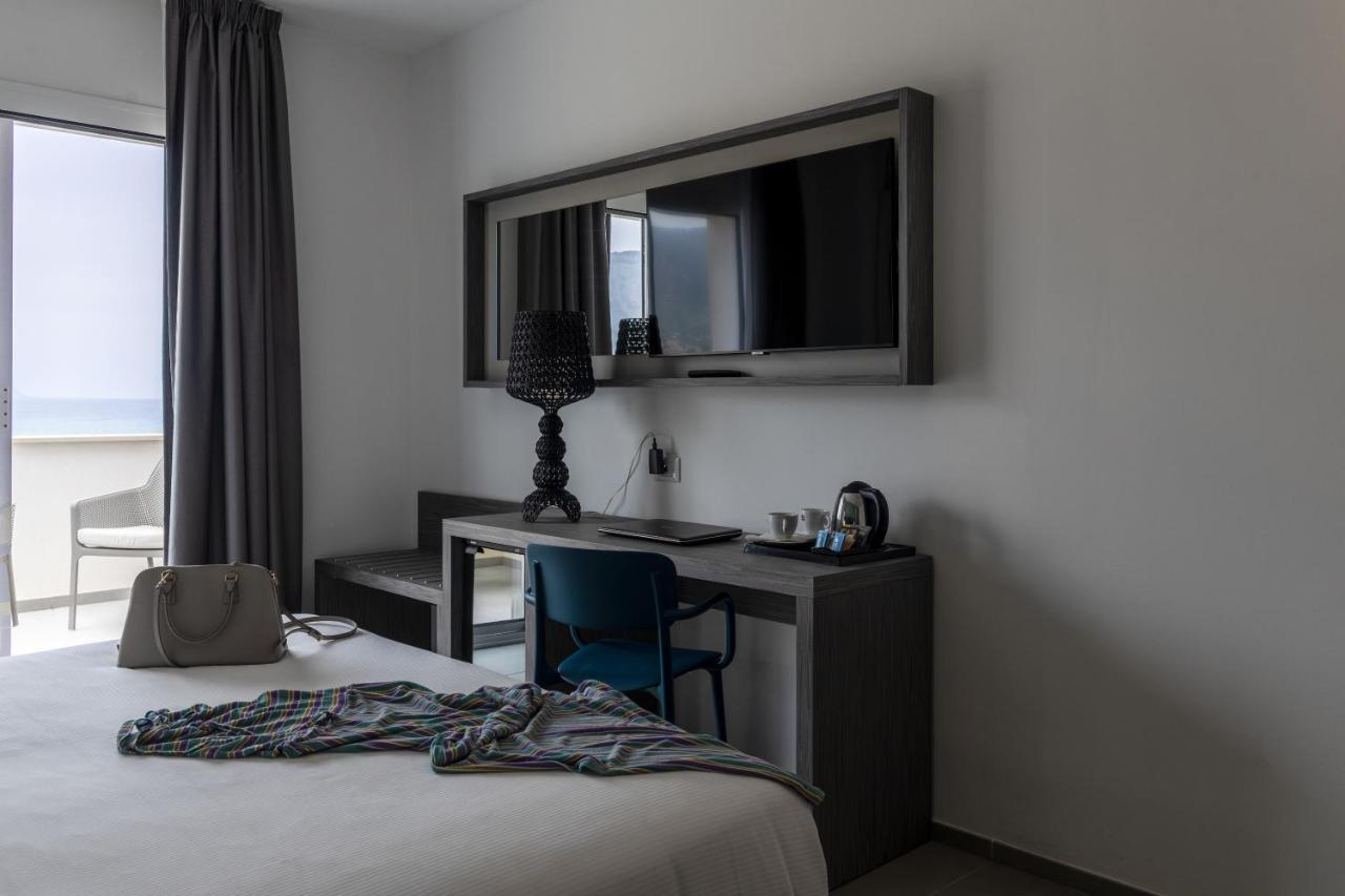 Resort La Battigia Beach & Spa 阿尔卡莫马里纳 外观 照片
